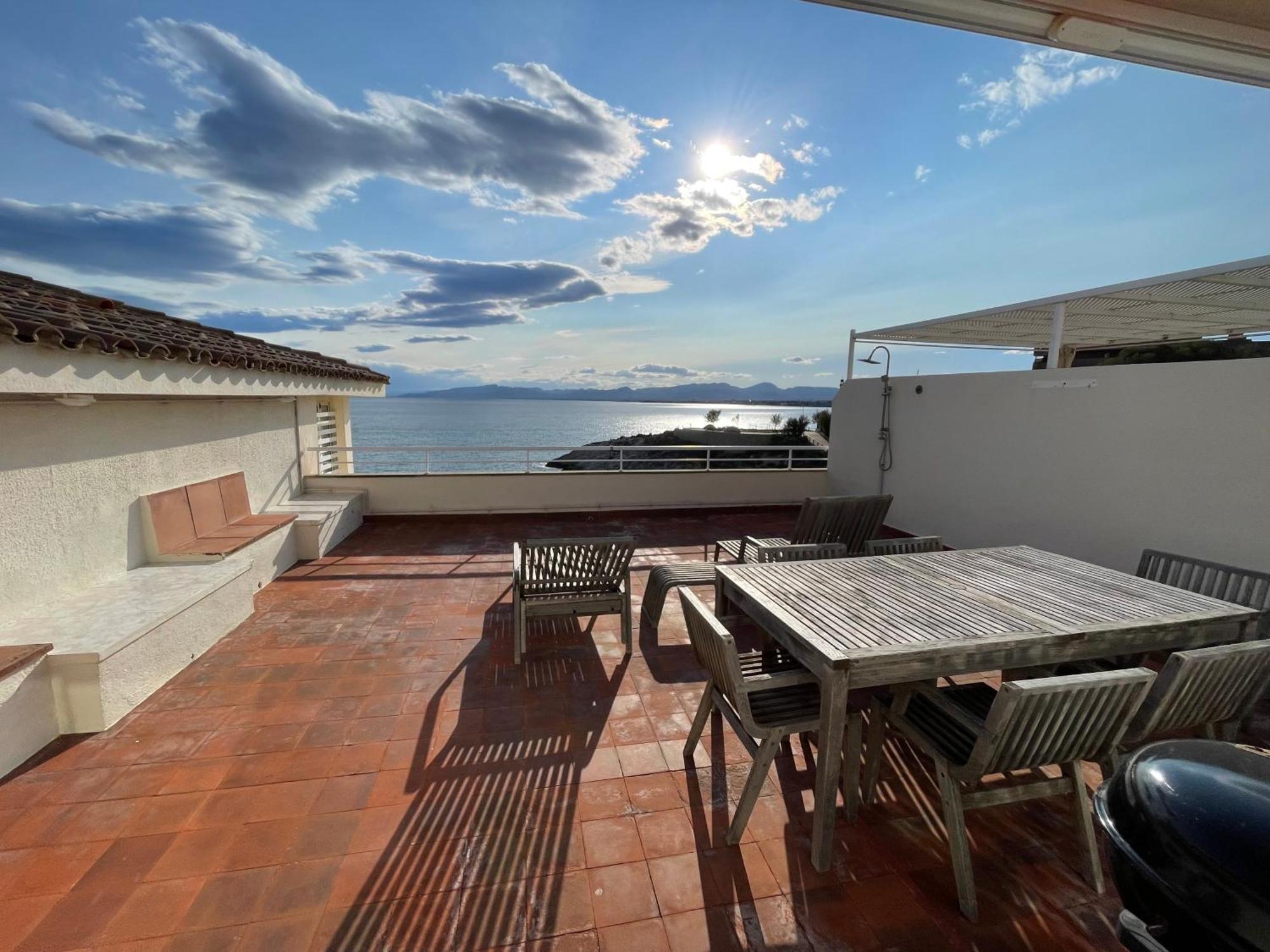 Apartamento Rits Beachfront 萨洛 外观 照片